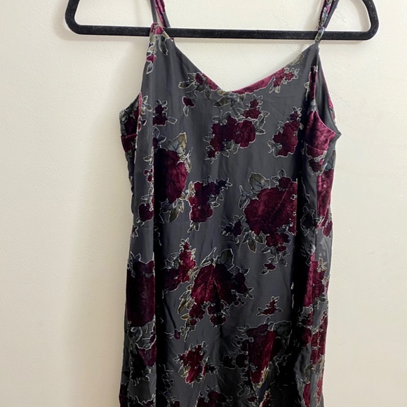 Aeropostale V-Neck Shift Dress - Picture 3 of 7